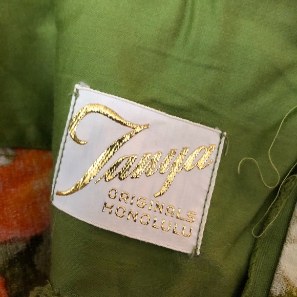 Vintage Hawaiian dress - Picture 5 of 16